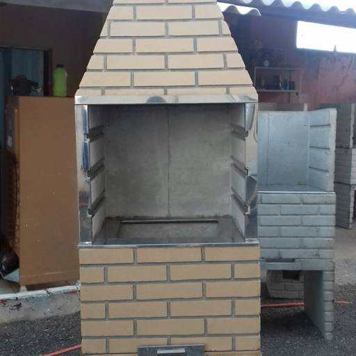 Churrasqueira para Quatro Espetos