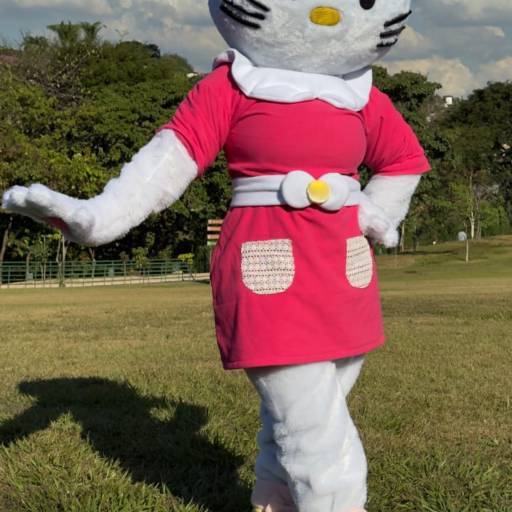Personagem vivo hello kitty para festa 