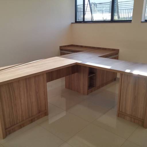 ESCRITÓRIOS por Fassina Marcenaria