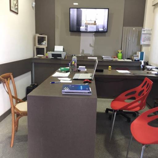 ESCRITÓRIOS por Fassina Marcenaria