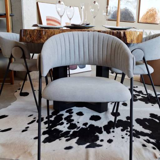 Cadeira Julia  em Ninho Verde II Eco Residence, SP por Decor Max Casa