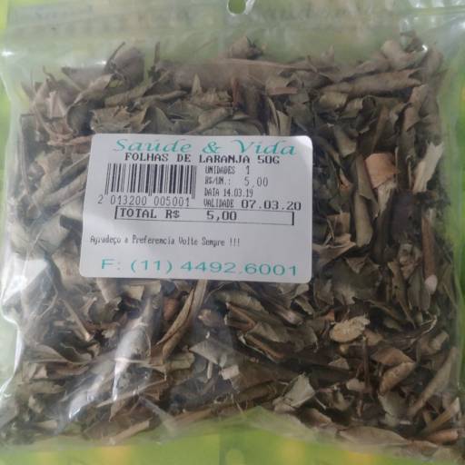 Folhas de laranja  por Saúde e Vida