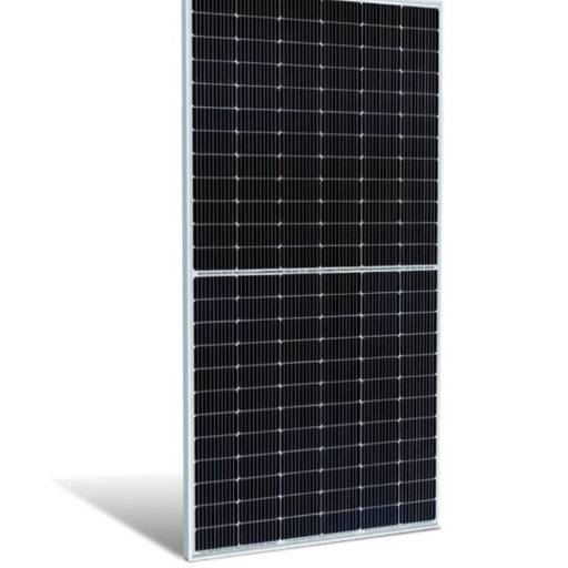 O Painel Solar Fotovoltaico é composto por células tipo protegidas por uma estrutura de alumínio resistente.
- Estrutura de alumínio resistente à corrosão, ventos fortes, cargas de neve, chuva, poeira e maresia; 
- Tecnologia monocristalina de alta eficiência; 
- Equipado com estrutura de alumínio leve, vidro revestido anti reflexo e caixa de junção à prova d'água;
- Compatibilidade com sistemas On Grid e Off Grid;
- Garantia de 15 anos (já incluindo os 90 dias da garantia legal).