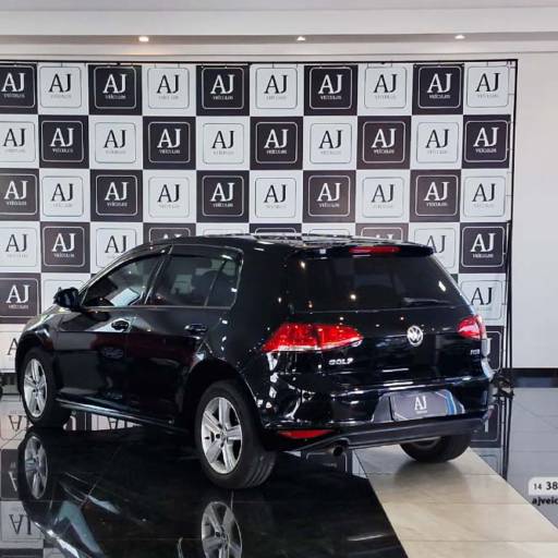 VOLKSWAGEN GOLF MSI COMFORTLINE 16V TOTAL FLEX 4P- 2015/2016 em Botucatu, SP por AJ Veículos