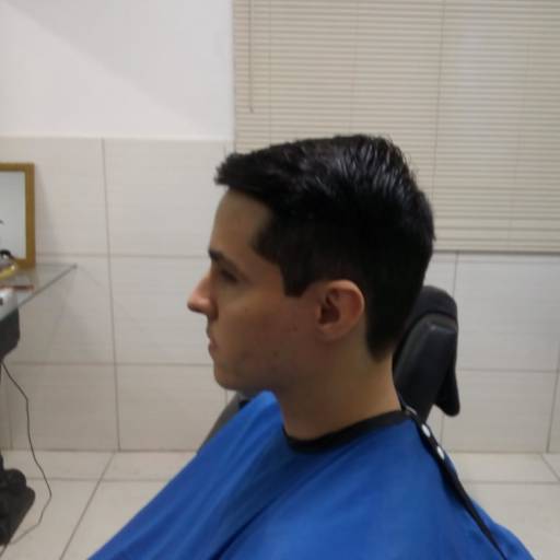 Corte de cabelo por Saint's Brothers