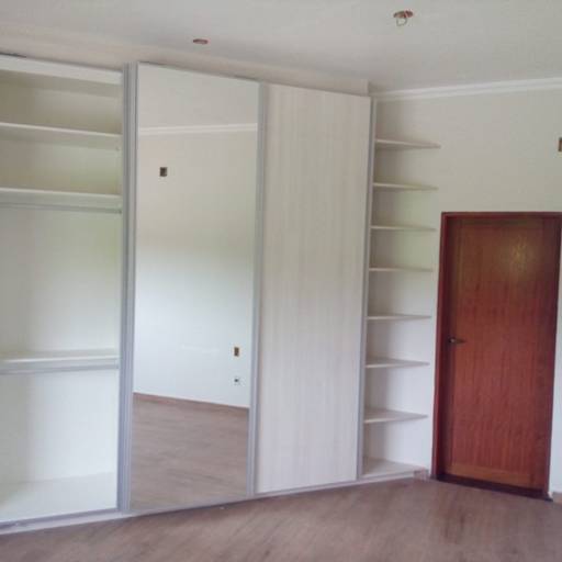 Roupeiro por BM  Marcenaria