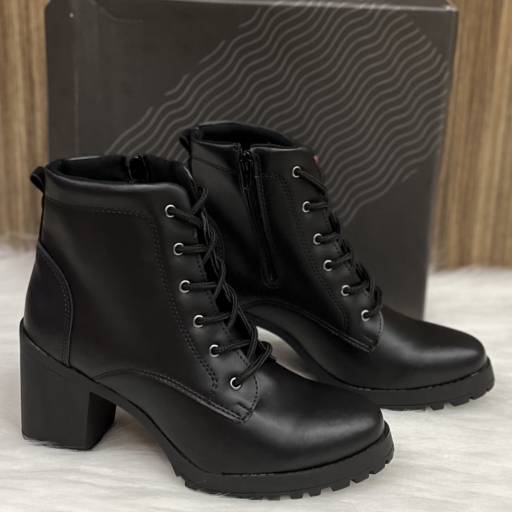 Coturno feminino adulto Felina