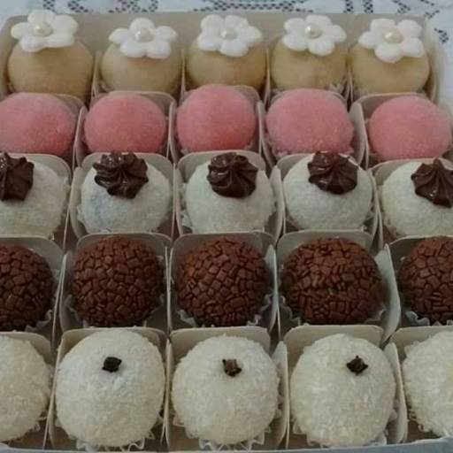 Docinhos 6 por Doce & Arte