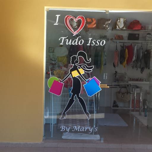 Vitrine por Fator Sign Coberturas e Totens