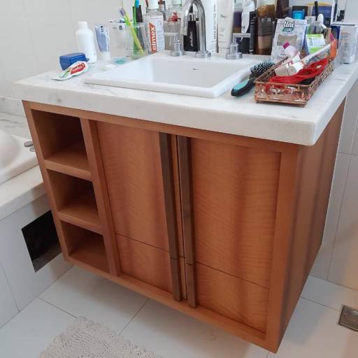 Banheiros planejados em Jundiaí, SP por Forseti - Móveis Planejados e Mobiliário para Saúde e Estética