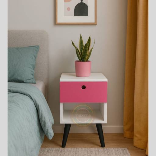 Mesinha Lateral Retrô – Design e Qualidade em BH em Belo Horizonte, MG por Móveis Máxima Marcenaria