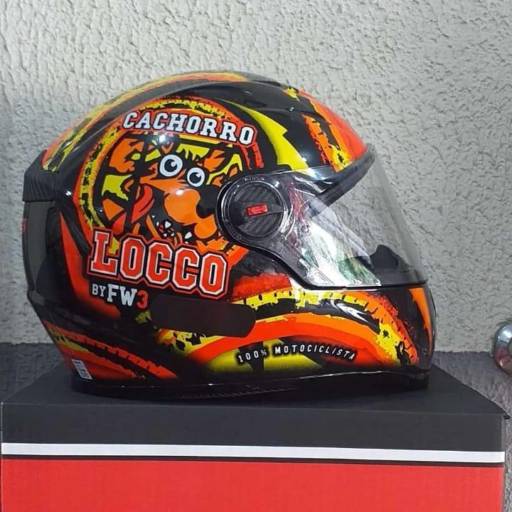 CAPACETES ESPORTIVOS  em Senador Canedo, GO por Jm Moto Peças E Acessórios