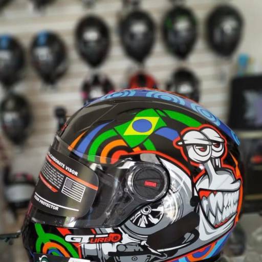 CAPACETES ESPORTIVOS  em Senador Canedo, GO por Jm Moto Peças E Acessórios