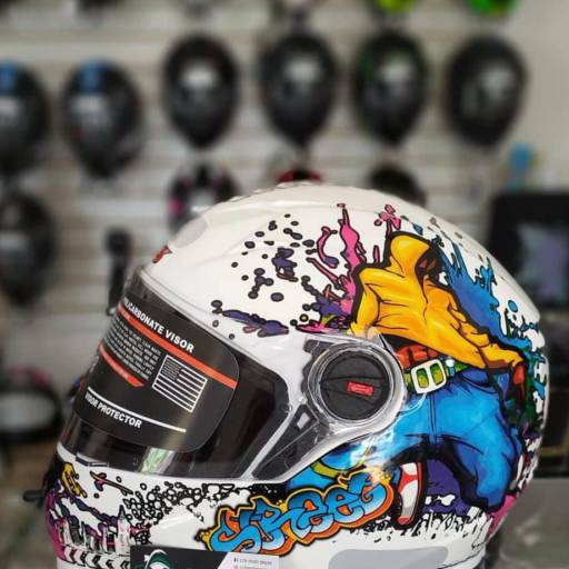 CAPACETES ESPORTIVOS  em Senador Canedo, GO por Jm Moto Peças E Acessórios