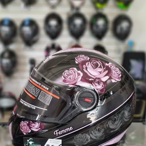 CAPACETES ESPORTIVOS  em Senador Canedo, GO por Jm Moto Peças E Acessórios