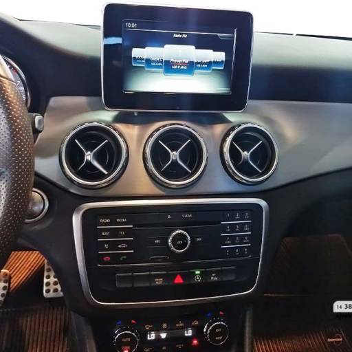 MERCEDES-BENZ GLA 250 2.0 16V 4P SPORT TURBO AUTOMÁTICO- 2016 em Botucatu, SP por AJ Veículos