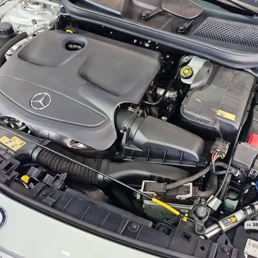 MERCEDES-BENZ GLA 250 2.0 16V 4P SPORT TURBO AUTOMÁTICO- 2016 em Botucatu, SP por AJ Veículos