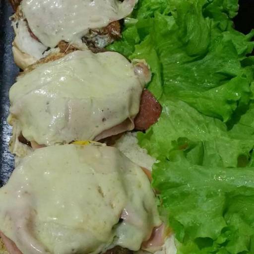 Comer bem! por Pinhata Lanches