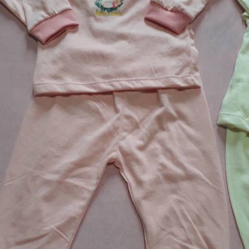 Conjunto Malha Menina em Balneário Barra do Sul, SC por Daridu