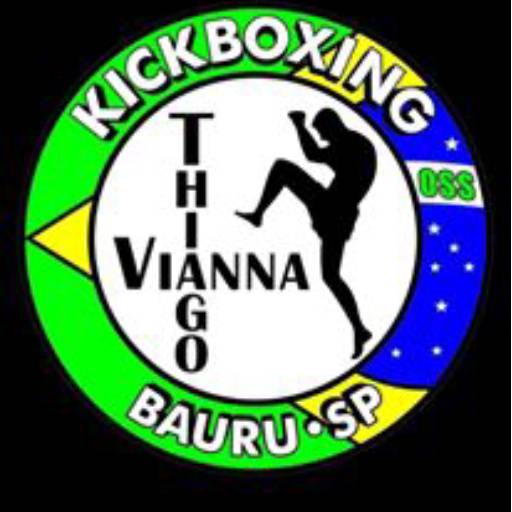 Treino de kickboxing por Academia Gracie Barra