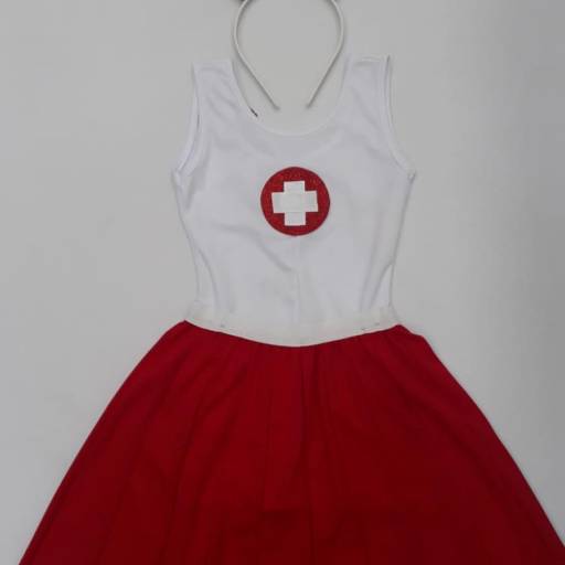 2893 - Traje enfermeira infantil (tamanho 4) em Tietê, SP por Fantasia & Folia