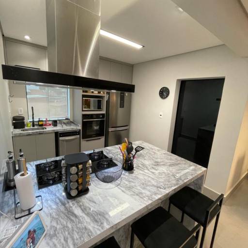 Projeto de Interiores para Apartamento  em Americana, SP por Loom Arquitetura