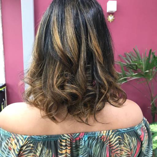 Ombre Hair / Luzes  por Espaço Akemi