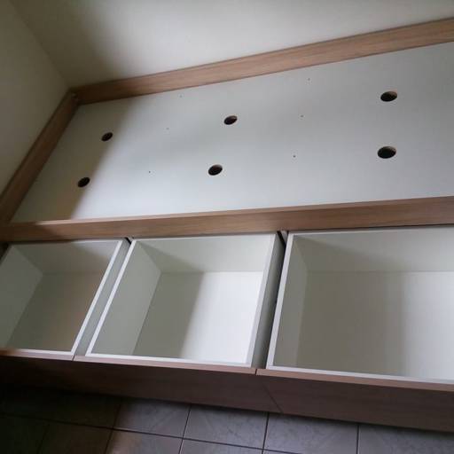 Cama por BM  Marcenaria