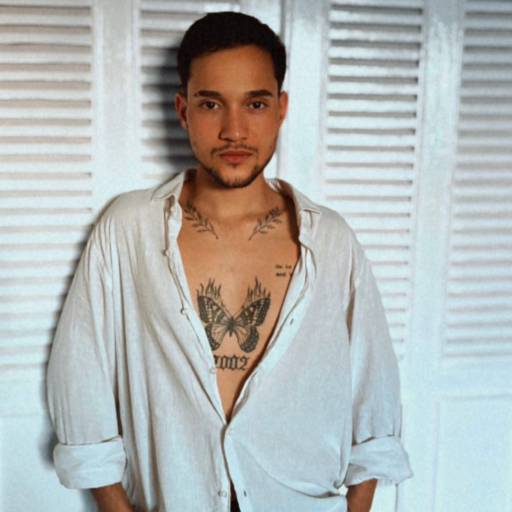 Olá meu nome é Jhon sou Terapeuta Tantrico e  também trabalho com Nuru Massagem