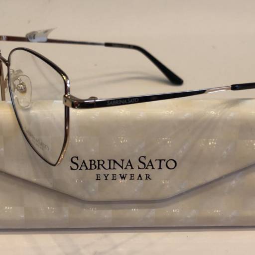 Comprar o produto de Sabrina Sato  em Óculos pela empresa Ótica Personnalité em Bauru, SP por Solutudo