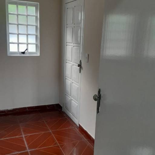 VENDE-SE CASA VILA EMA em Botucatu, SP por AB Negócios Imobiliários