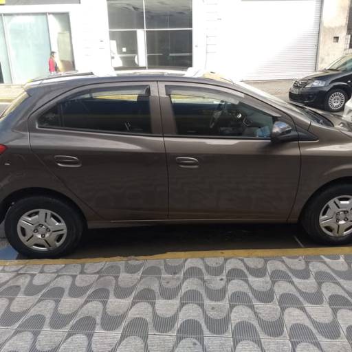 ONIX 2014 1.0 MT LT CINZ por Cozema Veículos