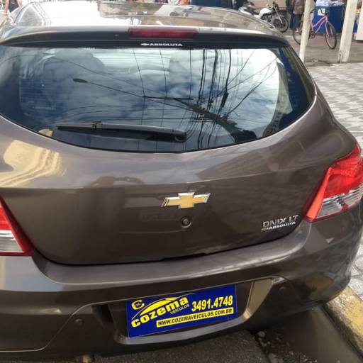 ONIX 2014 1.0 MT LT CINZ por Cozema Veículos