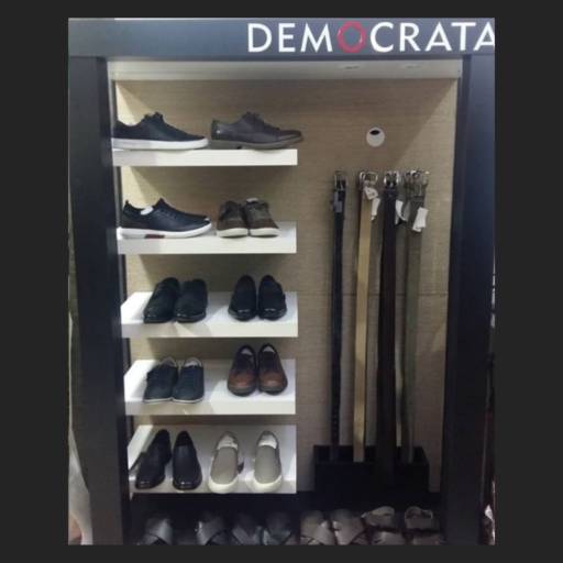 Comprar o produto de Calçados Democrata, conforto e beleza para seus pés! em Sapatos pela empresa Butik Vicio em Boituva, SP por Solutudo
