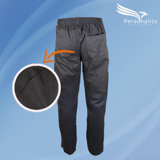 A linha operacional da Personalite Uniforme, conta com calças em brim pesado, material resistente e confortável, disponível em várias cores, podendo ser produzidas com elástico total, 1/2 elástico, bolsos cargo, faixas refletivas, reforço nos joelhos e cavalo etc, também personalizamos com a logotipo de sua empresa