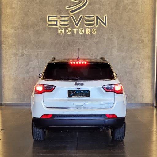 JEEP COMPASS 2.0 16v 4p Limited Flex Automático 2018 em Botucatu, SP por Seven Motors Concessionária