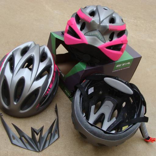 CAPACETE MÉDIO E GRANDE GRAFITE FOSCO E PINK FOSCO COM VISEIRA REGULAGEM SINALIZADOR TELA NX 18 GTA em Bauru, SP por Two Force Bike Shop