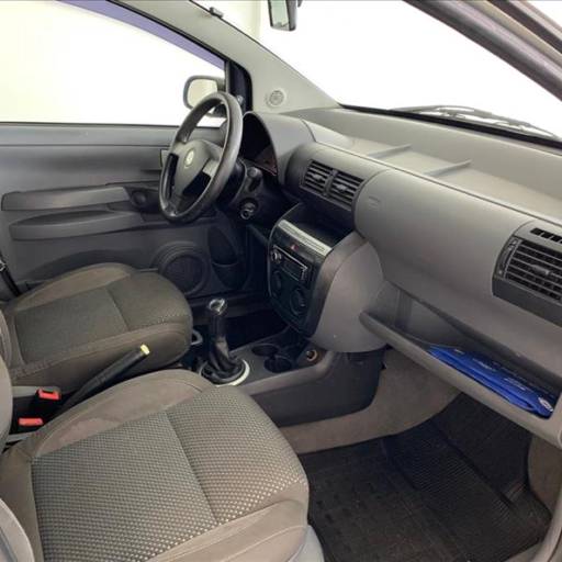 VOLKSWAGEN -  FOX  -  1.0 MI Route 8V 