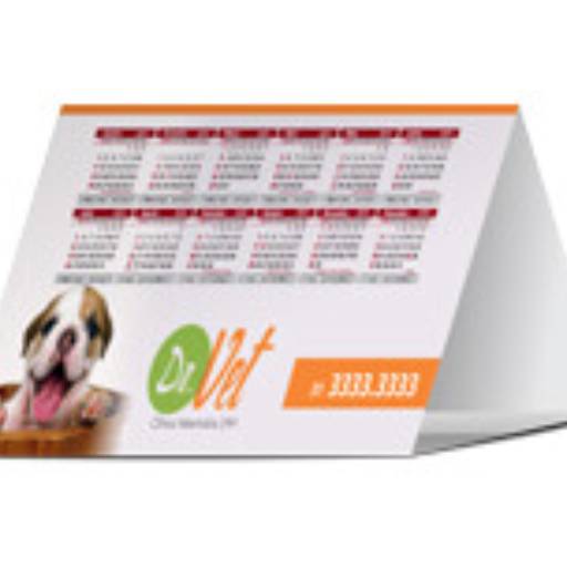 CALENDÁRIO DE MESA BÁSICO COUCHÊ 300G em São José do Rio Preto, SP por Public Gráfica e Brindes