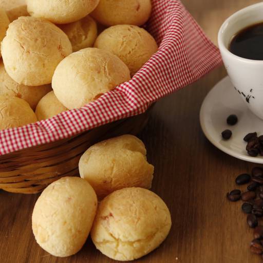 Pão de Queijo por Riva's Salgados Congelados