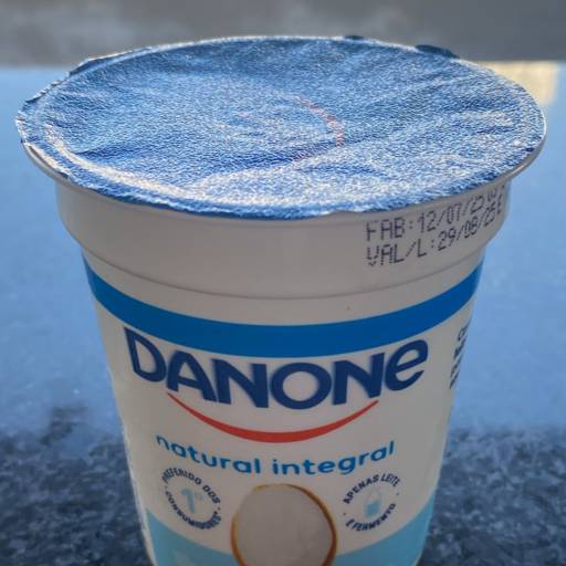 Danone natural integral  em Mineiros, GO por Primare Bebidas e Eventos - Loja 02
