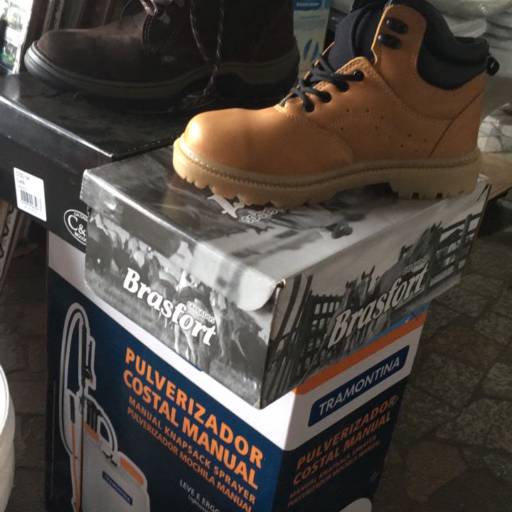 Botinas e Coturnos por Casa Tentudo