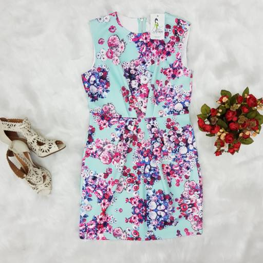 Vestido florido por Dona Nina Boutique