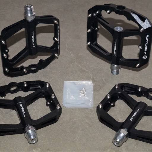 PEDAL PLATAFORMA ALUMINIO ROSCA GROSSA 9 16 INGLÊS COM ROLAMENTO PRETO PRIME em Bauru, SP por Two Force Bike Shop