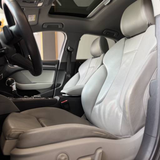 AUDI A3 AMBITION SEDAN S-TRONIC  em Foz do Iguaçu, PR por M7 Exclusive 