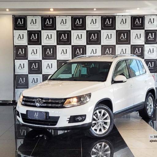 VOLKSWAGEN TIGUAN 2.0 16V 4P TSI 4WD TURBO AUTOMÁTICO- 2013/2014 em Botucatu, SP por AJ Veículos