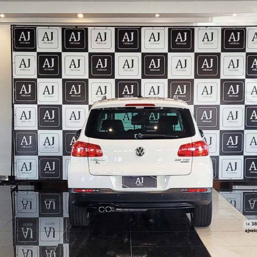 VOLKSWAGEN TIGUAN 2.0 16V 4P TSI 4WD TURBO AUTOMÁTICO- 2013/2014 em Botucatu, SP por AJ Veículos