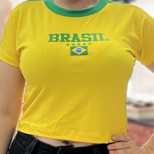 Cropped adulto