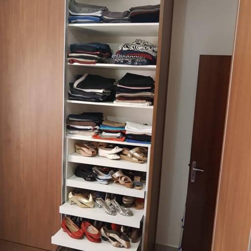 Quartos e Closet planejados em Botucatu, SP por Forseti Marcenaria- Móveis Planejados e Mobiliário para Saúde e Estética Quartos e Closet planejados em Botucatu, SP por Forseti Marcenaria- Móveis Planejados e Mobiliário para Saúde e Estética