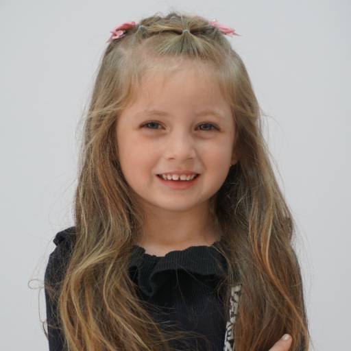 Sara Yeda Tonon da Silva por Miss e Mister Ibero América